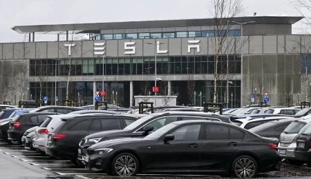 做法愚蠢!馬斯克回應(yīng)特斯拉德國(guó)工廠被縱火襲擊