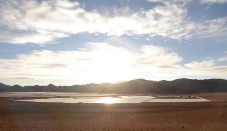 阿根廷鹽湖提鋰項目再生波折 西藏珠峰終止80億定增事項