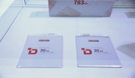 產(chǎn)品升級！南都電源30Ah全固態(tài)電池亮相